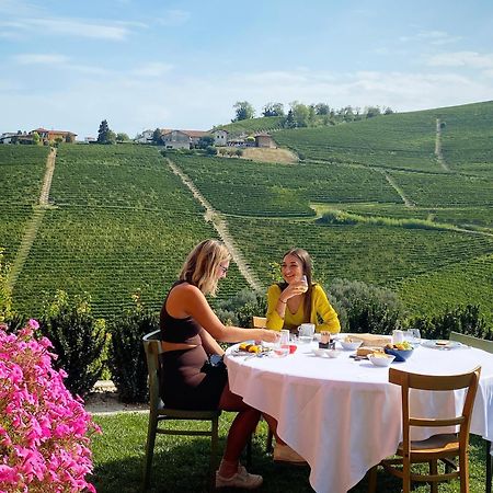 Panoramic Villa Garassino - Country Rooms And Fine Restaurant Treiso Luaran gambar
