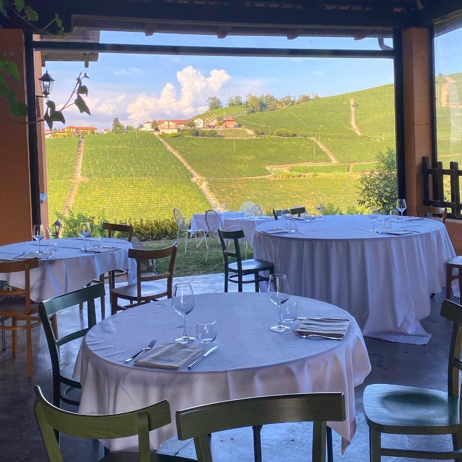 Panoramic Villa Garassino - Country Rooms And Fine Restaurant Treiso Luaran gambar
