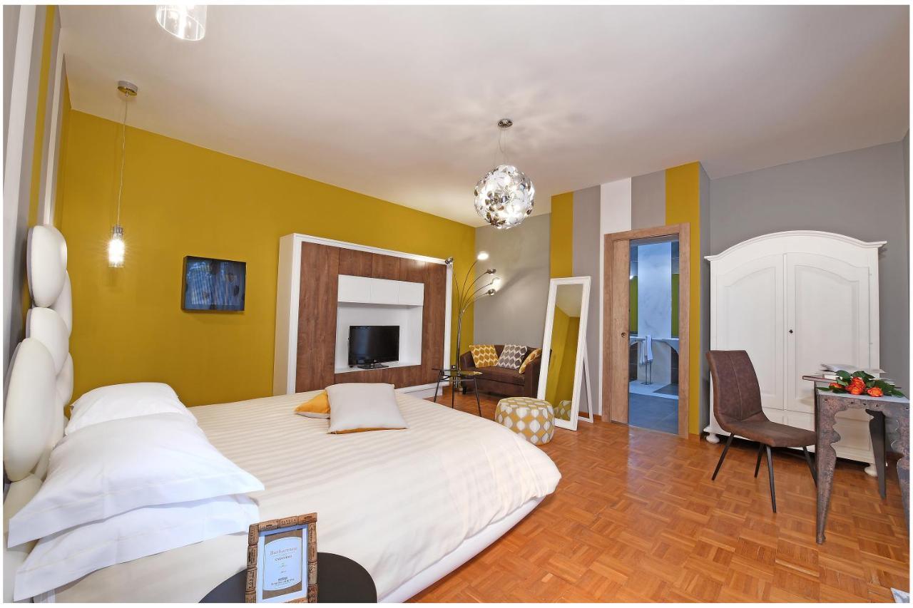 Panoramic Villa Garassino - Country Rooms And Fine Restaurant Treiso Luaran gambar