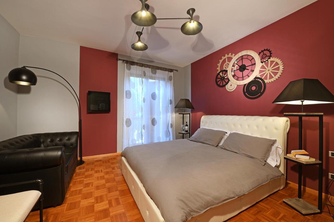 Panoramic Villa Garassino - Country Rooms And Fine Restaurant Treiso Luaran gambar