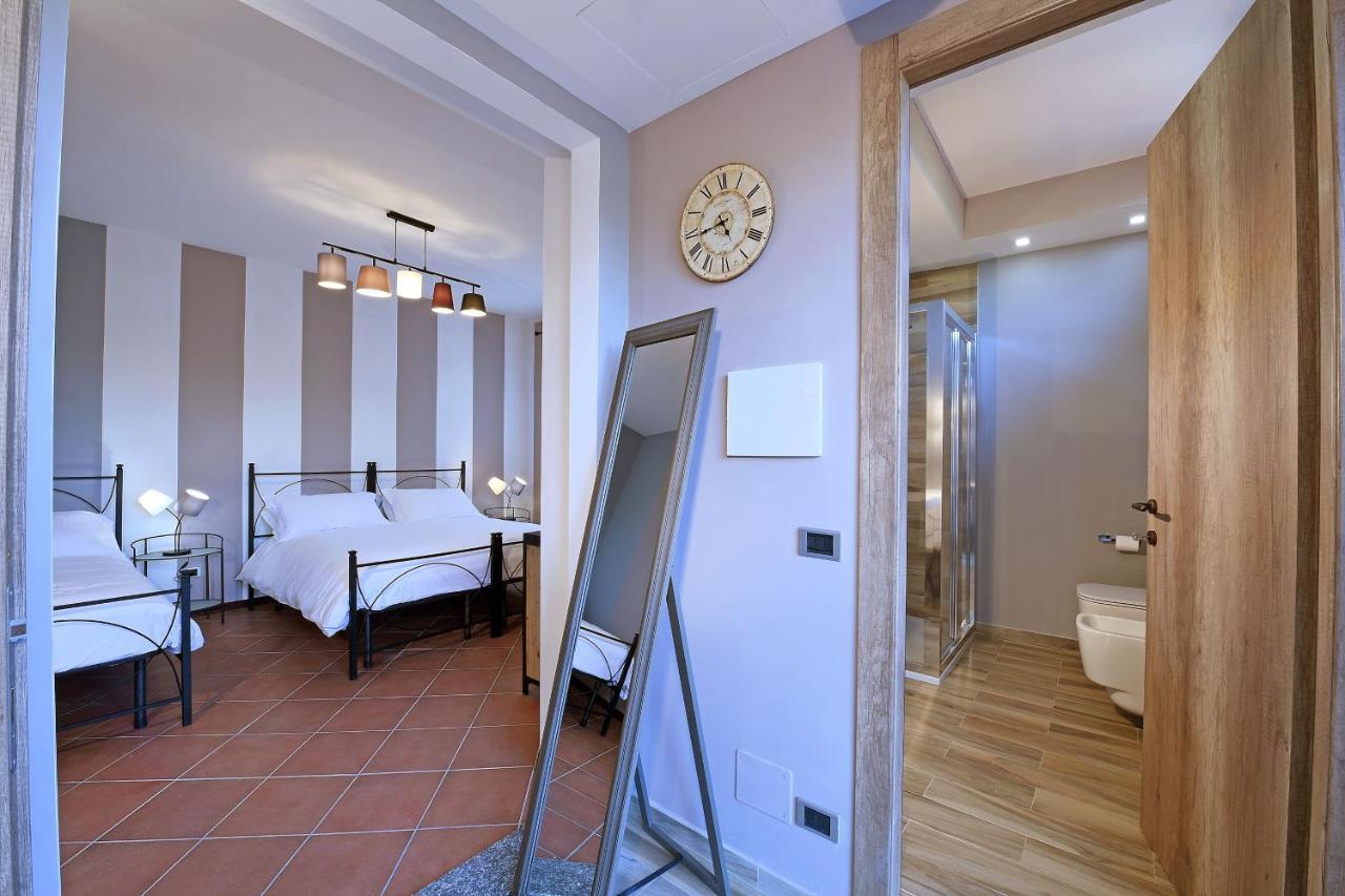 Panoramic Villa Garassino - Country Rooms And Fine Restaurant Treiso Luaran gambar