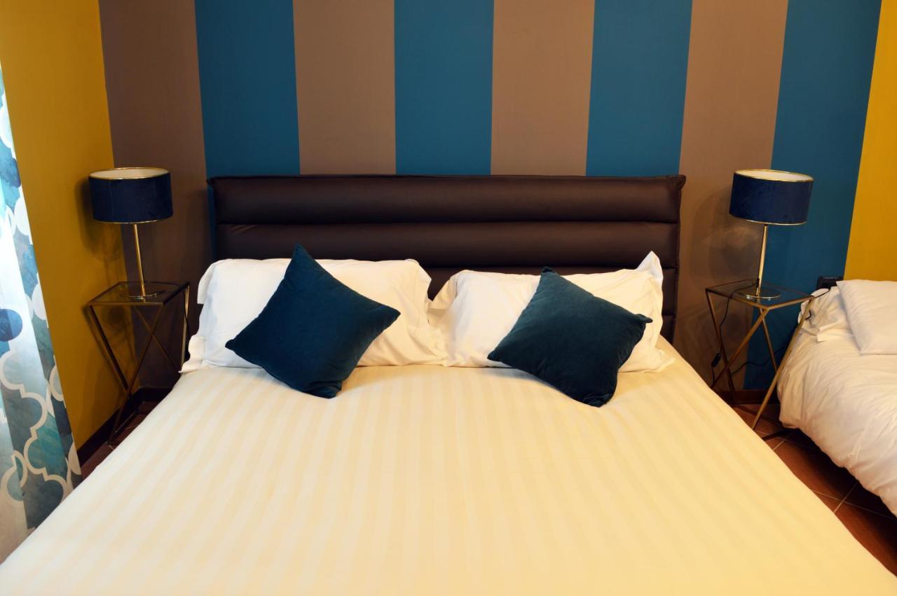 Panoramic Villa Garassino - Country Rooms And Fine Restaurant Treiso Luaran gambar