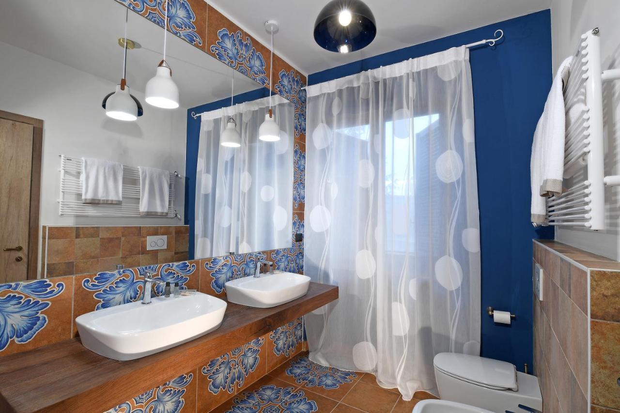 Panoramic Villa Garassino - Country Rooms And Fine Restaurant Treiso Luaran gambar