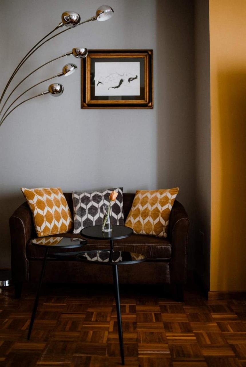 Panoramic Villa Garassino - Country Rooms And Fine Restaurant Treiso Luaran gambar